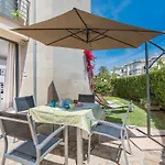 Residencial Llenaire Apartment